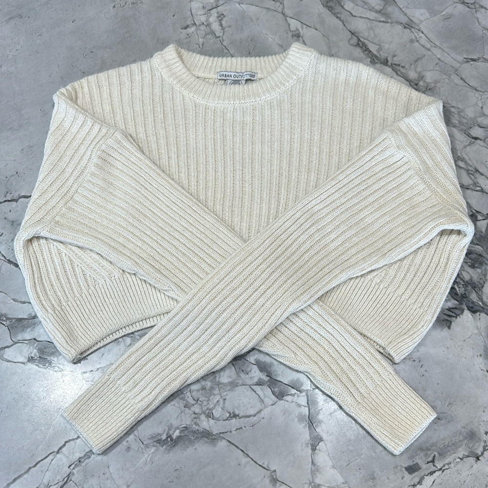 URBAN OUTFITTERS CROPPED CHUNKY RIBBED SWEATER